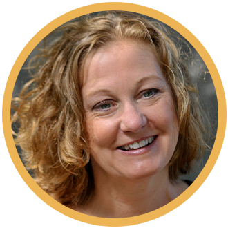 Suzanne Costello headshot